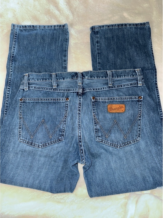 Wrangler Other - Wrangler Men's Blue Denim Jeans 33x30 Classic Fit 100% Cotton